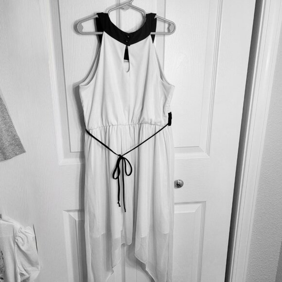 My Michelle Holiday Dress Sleeveless Rhinestone Neckline Black White Size 10 - Picture 4 of 16